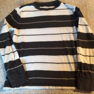 Boys long sleeve shirt.